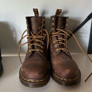 Brown Dr. Marten leather crazy horse combat boots size 7